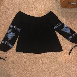 american eagle off the shoulder shirt
